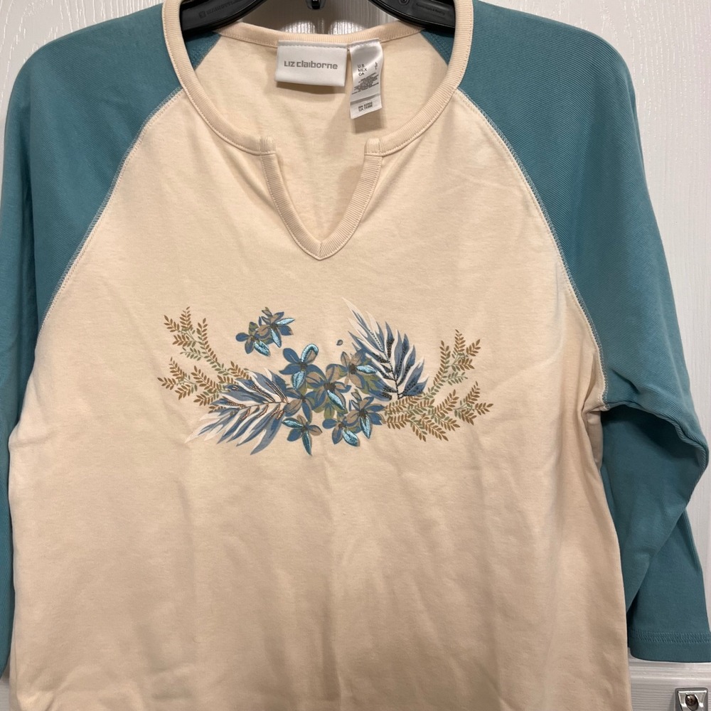 Liz Claiborne Womens Large Cream Teal Floral Embroidered Raglan Top Split V-Neck